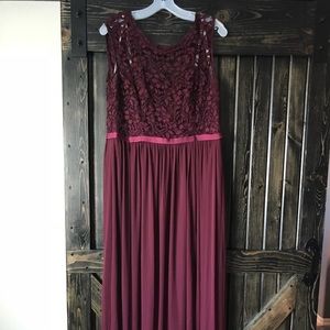 David’s Bridal Maroon Bridesmaid Dress (long)